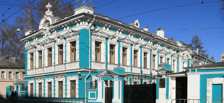 На примере - объект культурного наследия после перепланировки под офисные помещения